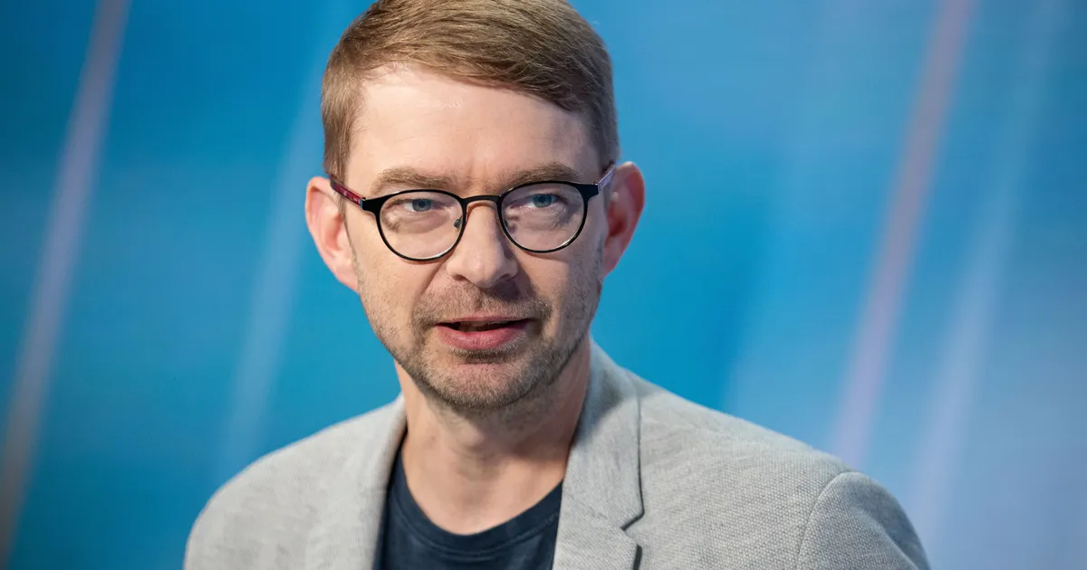 OTSE POSTIMEHEST ⟩ Taavi Linnamäe: kui poliitikutele on kasulikum valida president valimiskogus, kukutatakse see riigikogus läbi