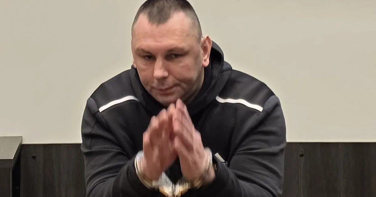 KURITÖÖ JA KARISTUS ⟩ Kiviõli kortermajas oma tuttava tapnud Oleg Prokopov läheb aastateks trellide taha