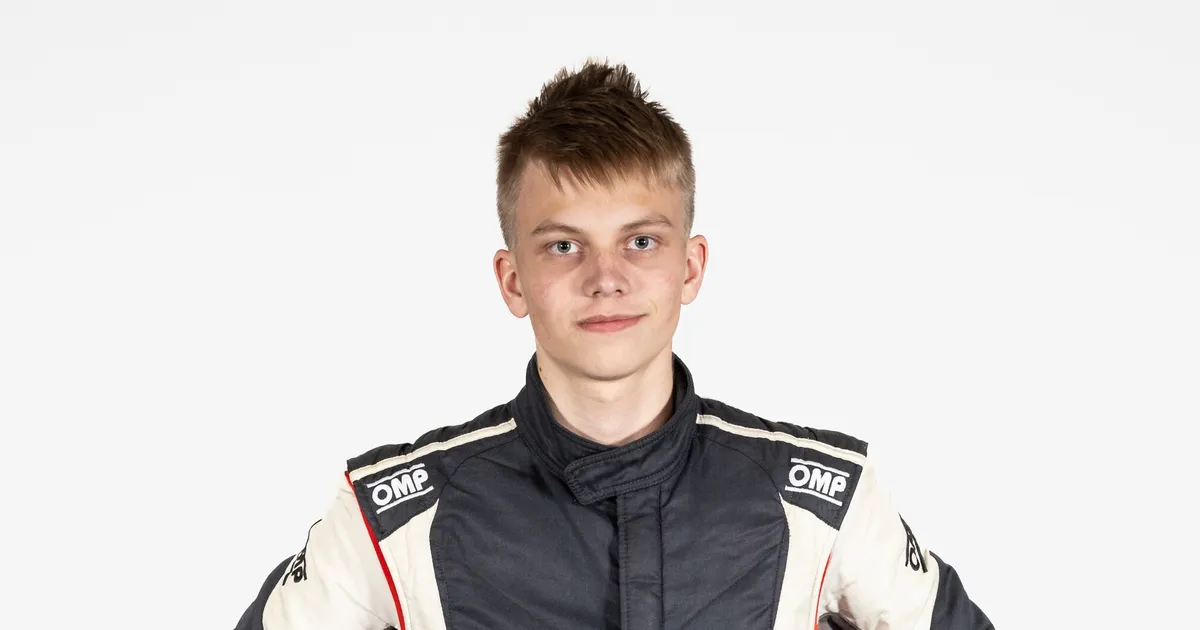 VIDEO ⟩ Soome rallit võimsalt alustanud Jaspar Vaher katkestas väljasõidu tõttu