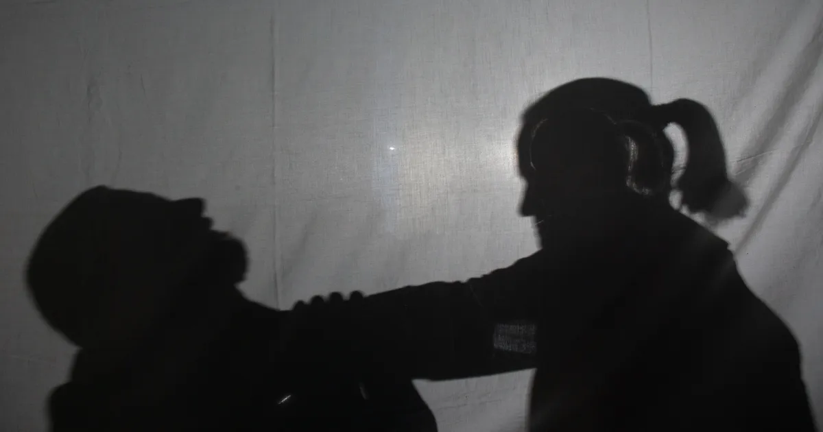 Vana-aastaõhtul ründas tartlanna noaga oma elukaaslast