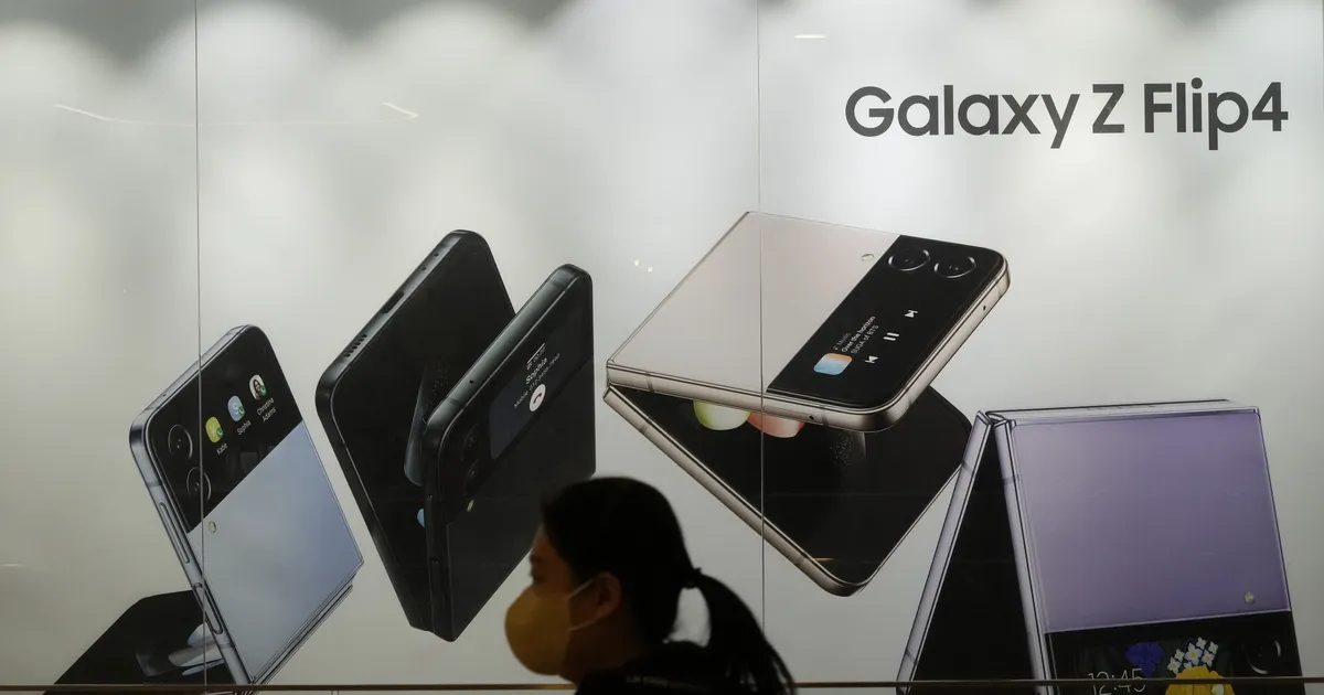 Klient süüdistab hooldust telefoni rikkumises ja nõuab raha tagasi. Mida arvab komisjon?