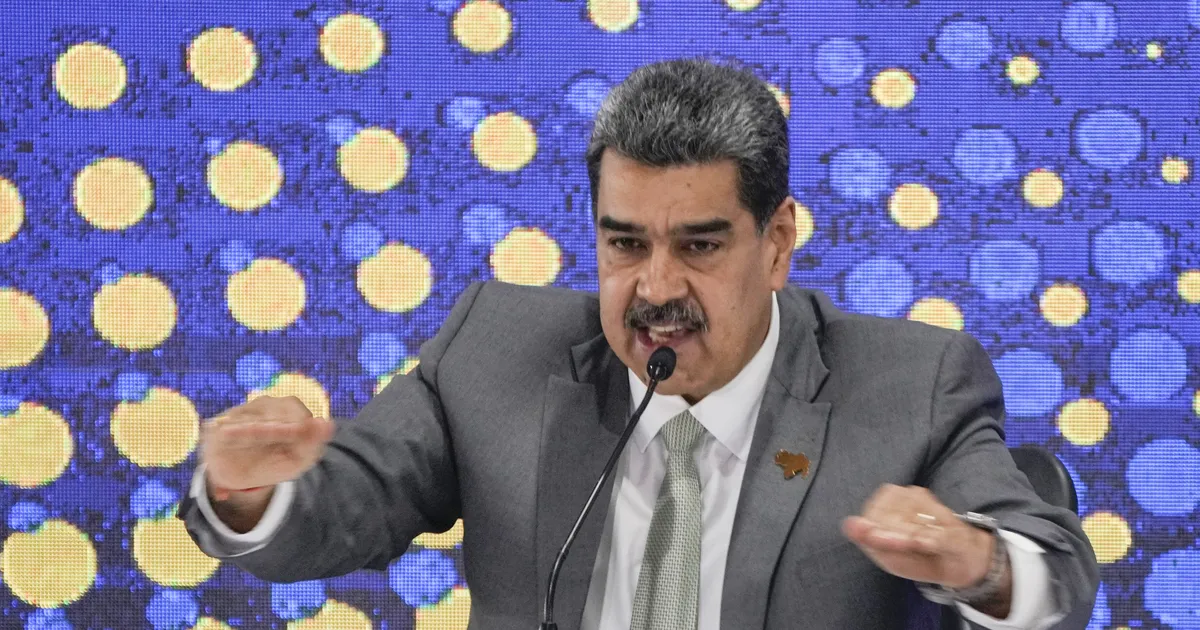 FOTO ⟩ Kas poliitilise mängu suurim võitja on Nike? Venezuela riigipea Nicolás Maduro kinnipidamine vallandas üleilmse dressihulluse