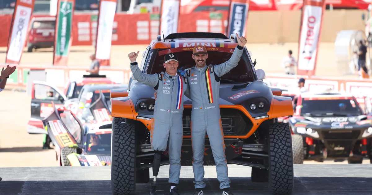 Aasta tagasi jalast ilma jäänud rallimees juhib Dakari maratonrallit