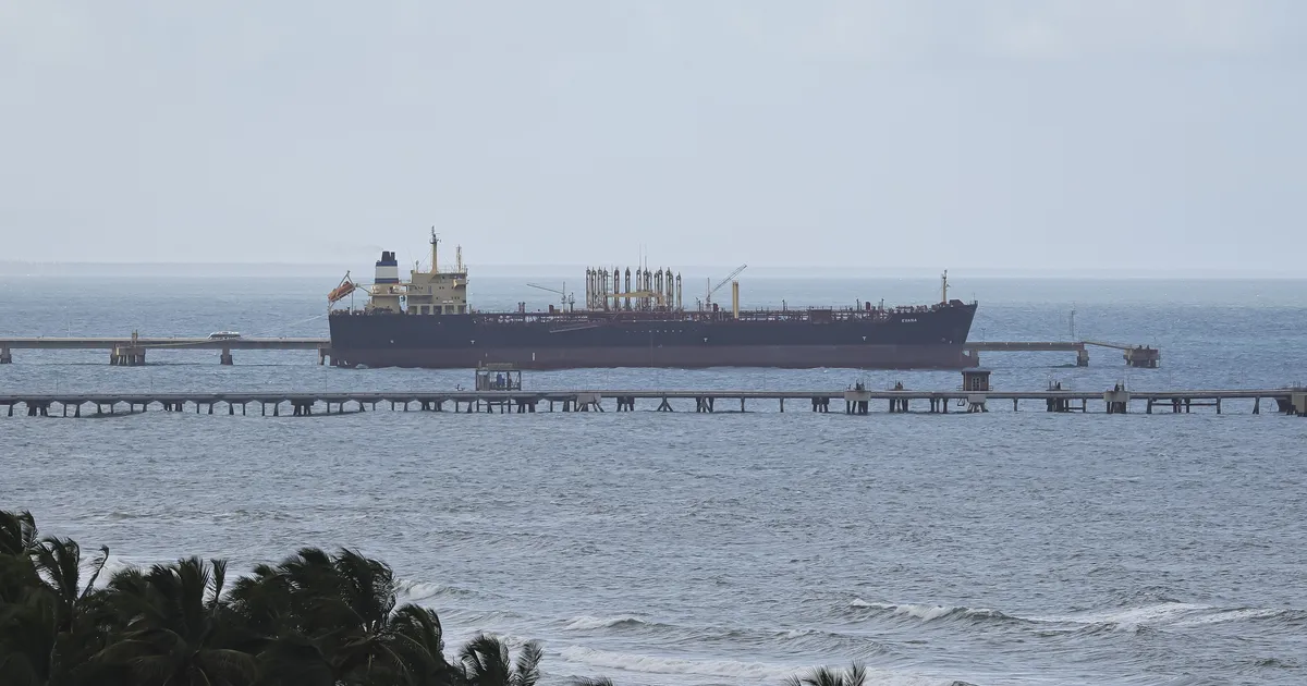 USA plaanib kinni pidada Vene lipu all seilava Venezuelaga seotud naftatankeri