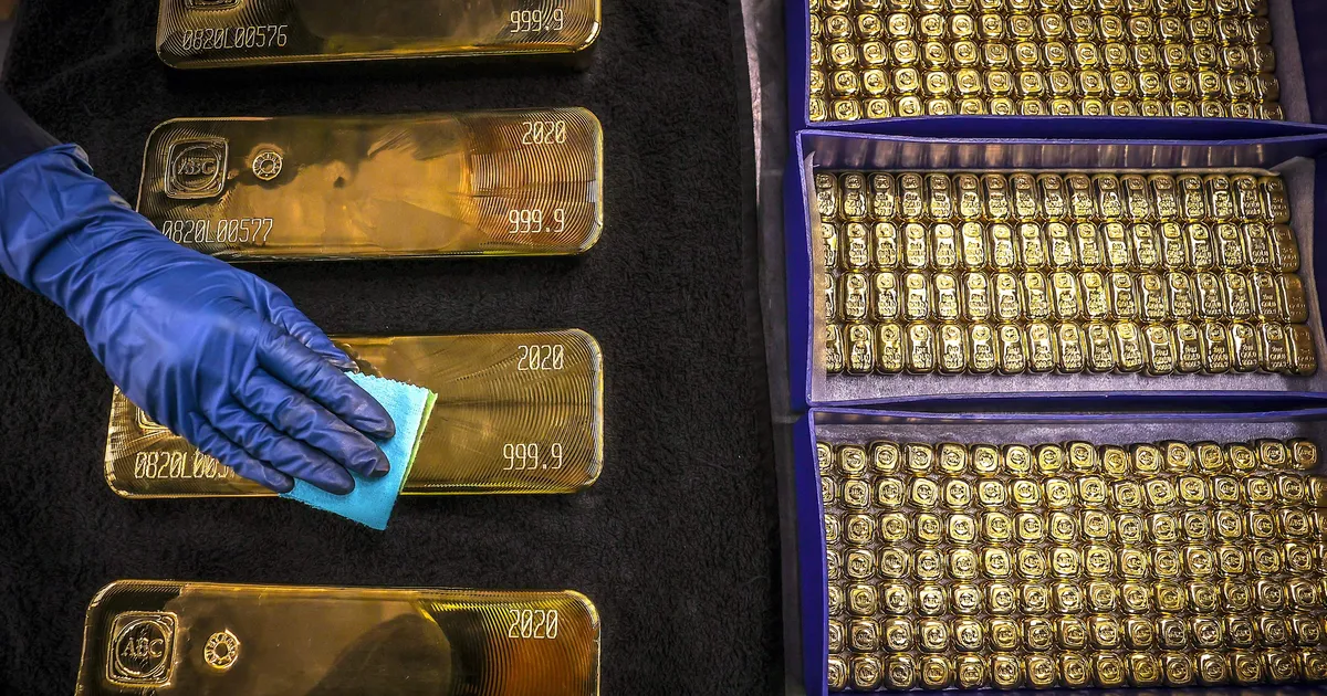 AASTA KOKKUVÕTE ⟩ Kulla ja hõbeda hinnatõus oli poole sajandi suurim