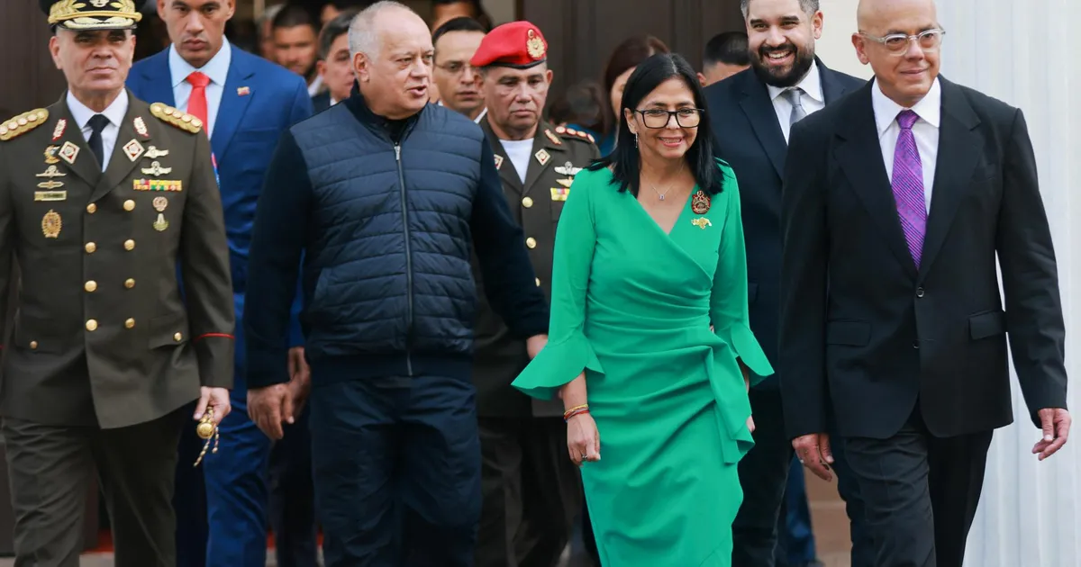 ÜLEVAADE ⟩ Venezuela juhtkond proovib Trumpi taltsutamiseks omavahelise võimuvõitluse seljatada