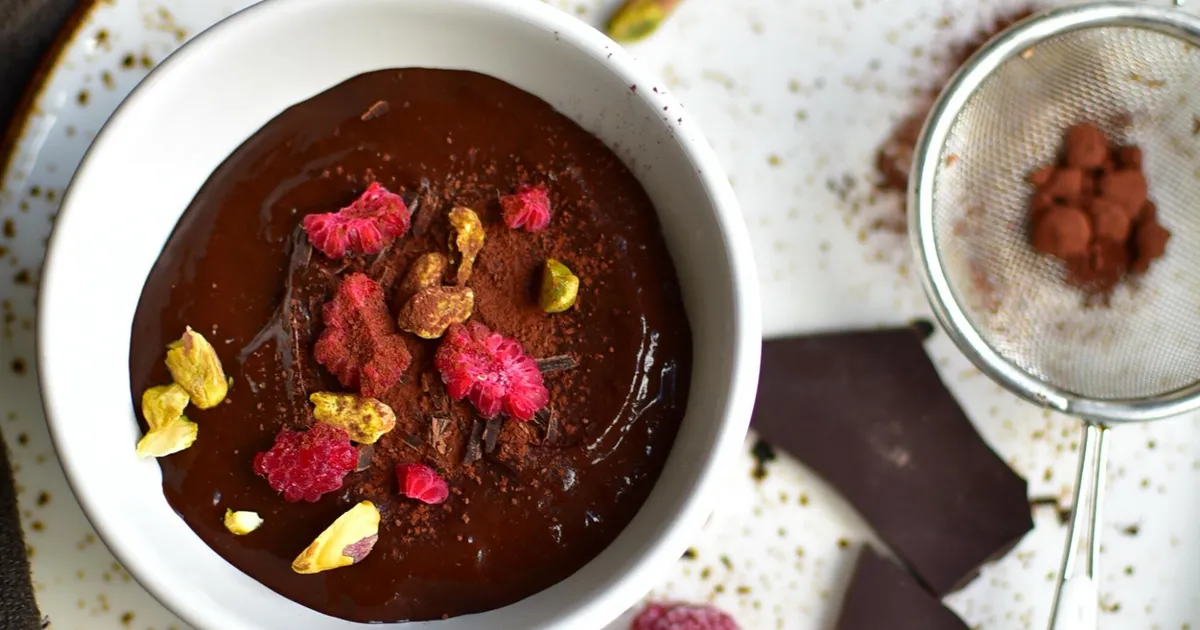 NÄDALA RETSEPTID ⟩ Kuidas teha banaanist šokolaadikreemi ja kaerapätse?