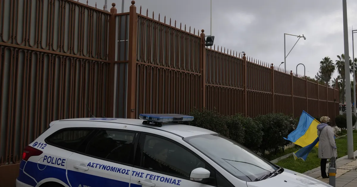 Vene saatkonnast Küprosel leiti diplomaadi surnukeha