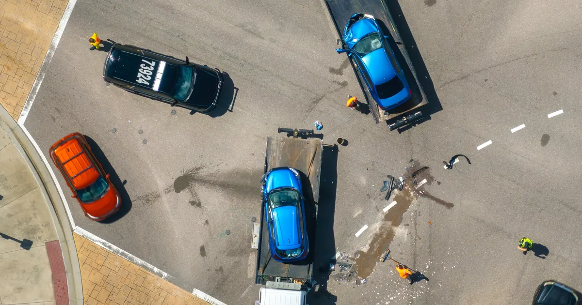 FOTO SÜNDMUSKOHALT ⟩ 20-aastane kolledži korvpallur hukkus maanteel toimunud tulistamises