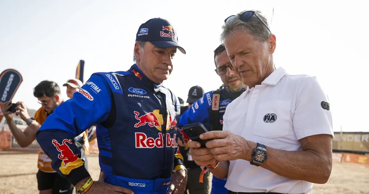 Ford M-Spordi «veteranid» haarasid ülipõneval Dakari rallil juhtohjad