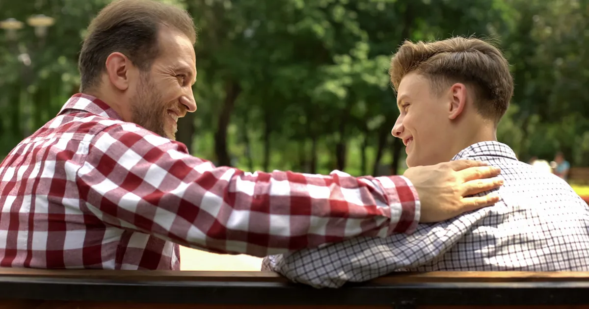 EBASÜNNIS PEREÄRI ⟩ Briti OnlyFansi issi teeb koostööd oma 18-aastase pojaga