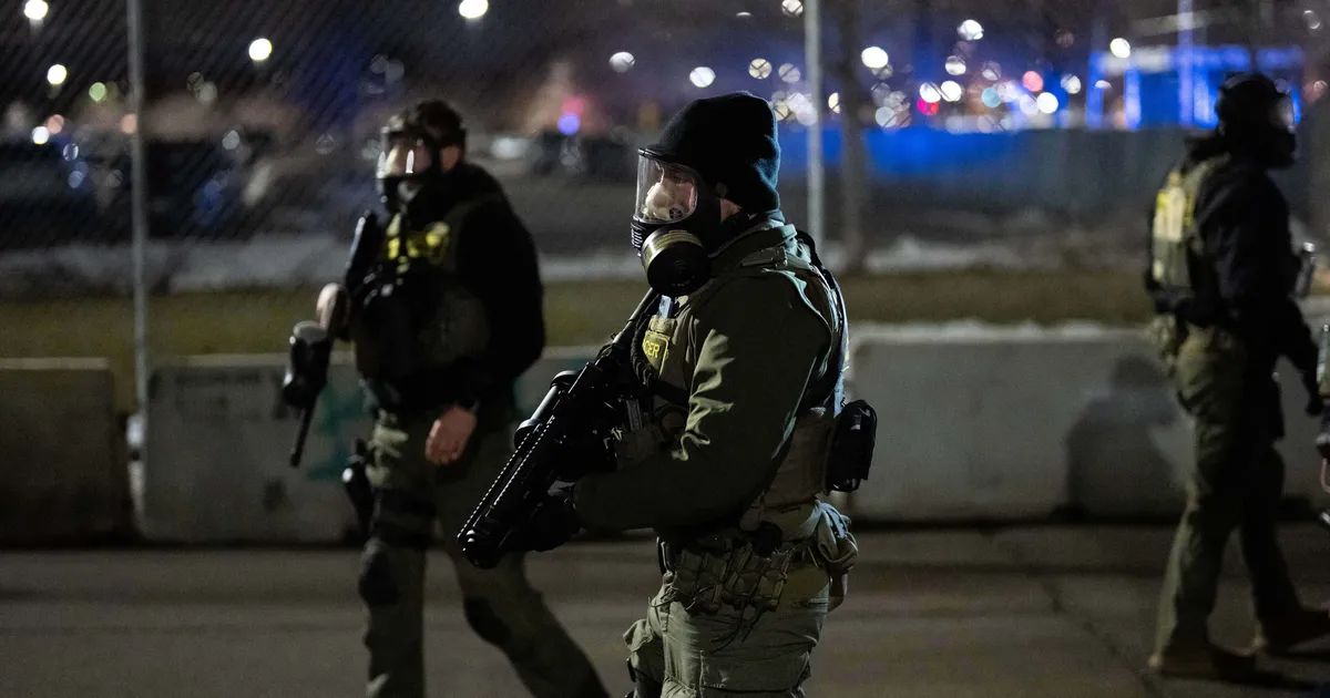 Minneapolise meer: ICE'i agente on rohkem kui politseinikke ja neil on suuremad relvad