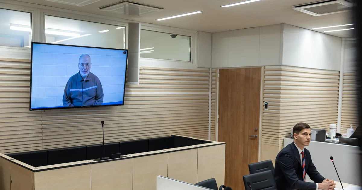 FOTOD ⟩ Pavel Gammer lubab vanglast vabanedes asuda 10-miljonilist võlga tasuma