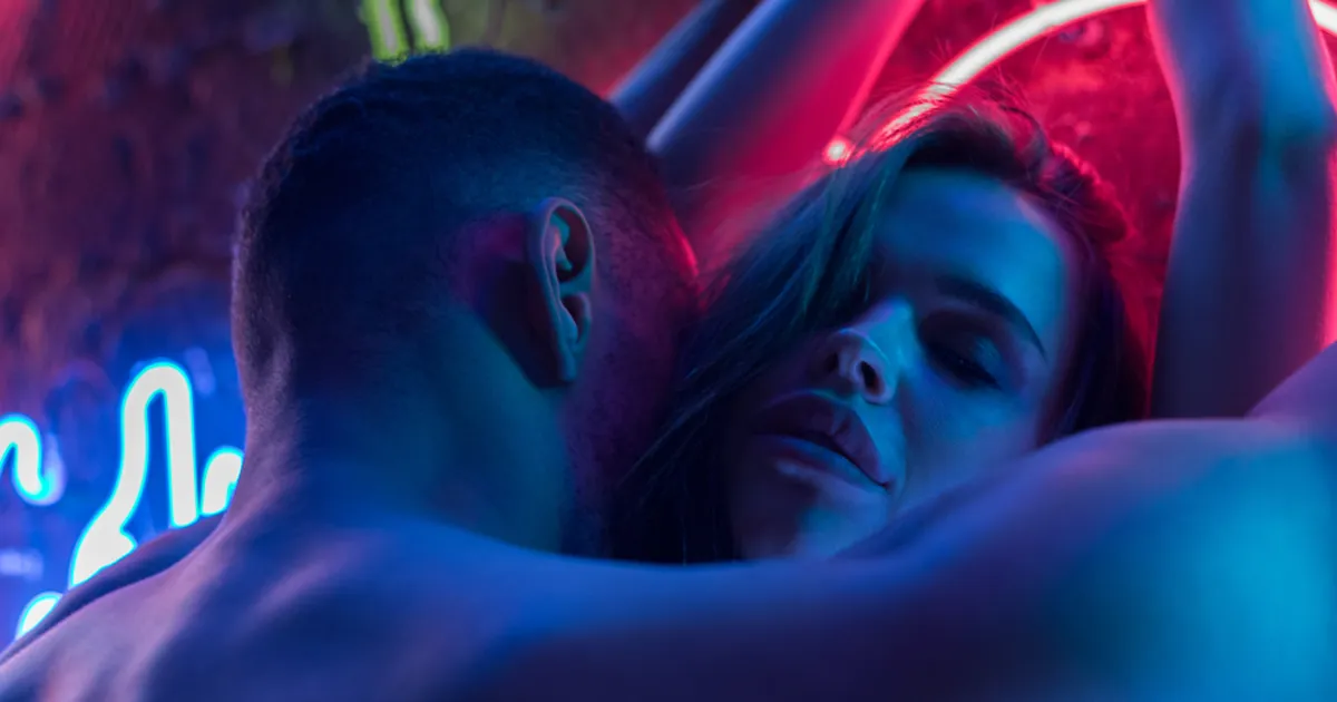 VAADATA VÕIB KÕIKE ⟩ Oma esimesel seksipeol käinud soomlane: «Olukord oli kohe erootiliselt väga pingeline»