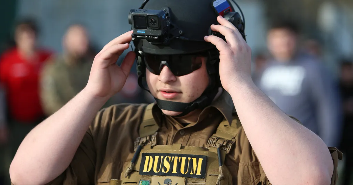 Teated: Kadõrovi poeg viidi autoõnnetuse järel raskes seisus Moskva haiglasse