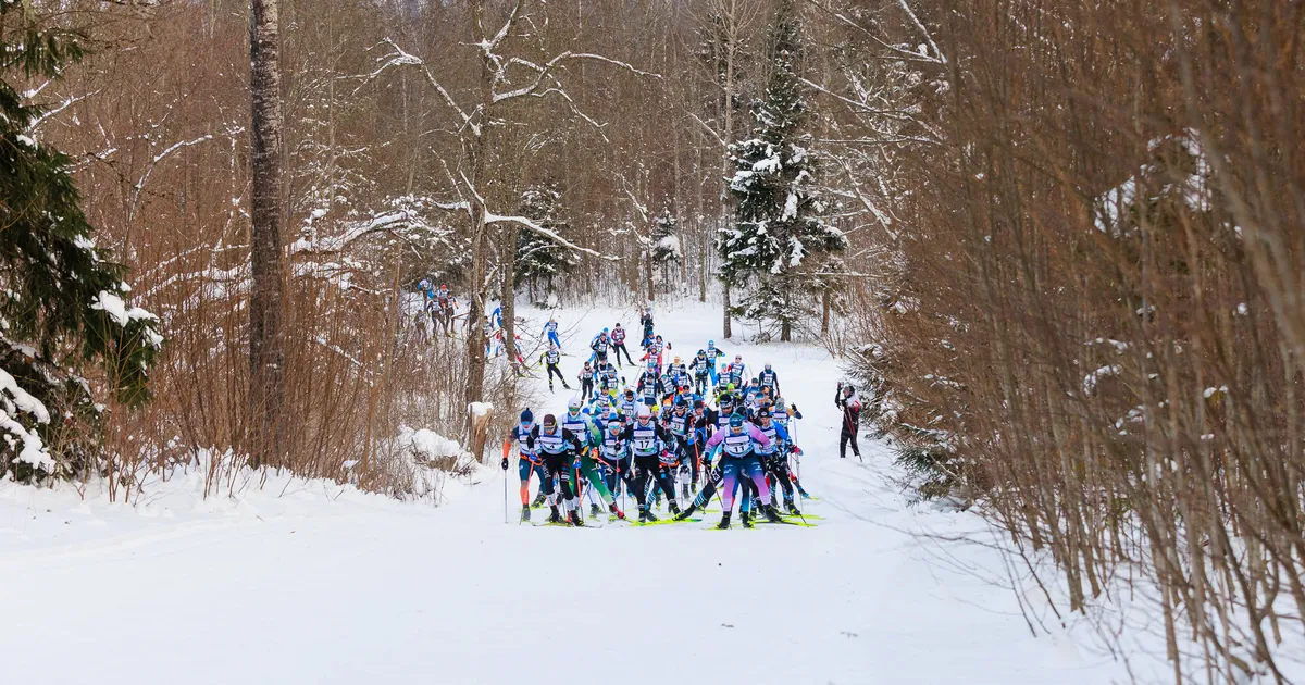 Valus tuulekülm pures Viru maratonil osalejate sõrmi ja varbaid