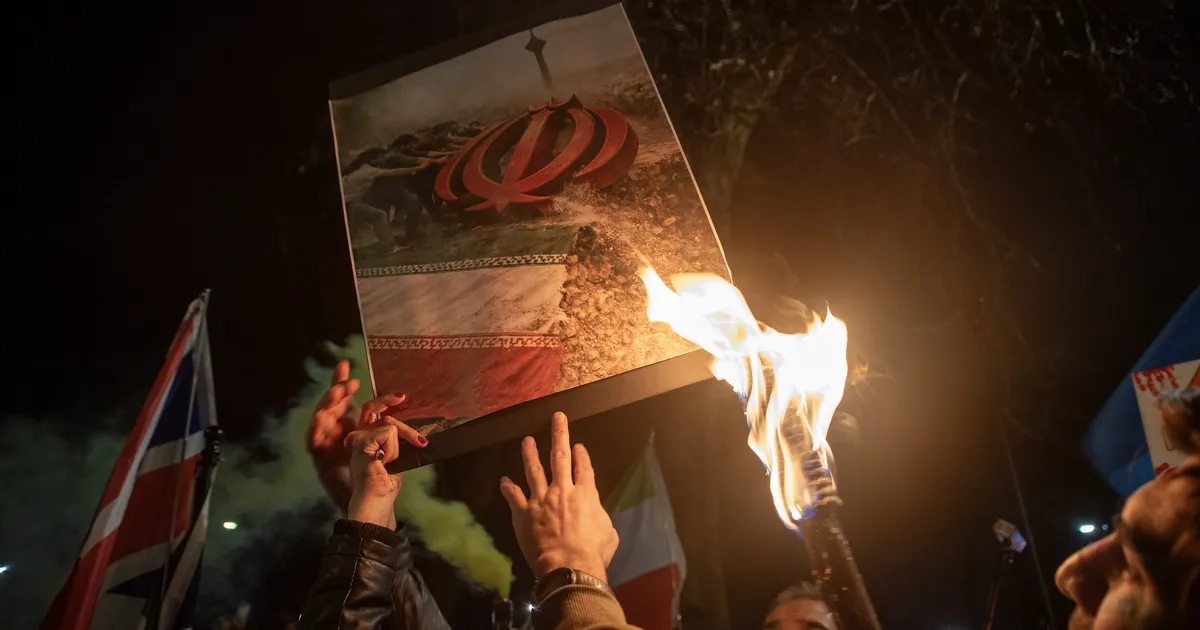 Iraani režiimi ametniku väitel on protestide käigus tapetud vähemalt 5000 inimest