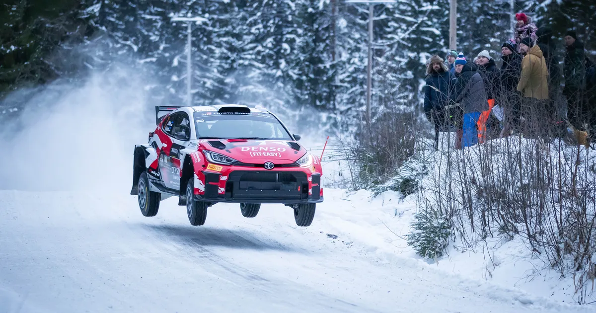 VIDEO ⟩ «Uus Tänak on platsis!» Toyotaga debüteerinud eestlane jäi lühikeseks kujunenud debüüdil silma