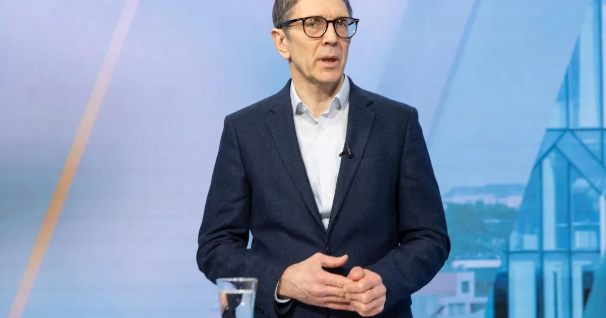 TÕNU MERTSINA ⟩ Majanduse ergutamisega halveneb riigirahandus