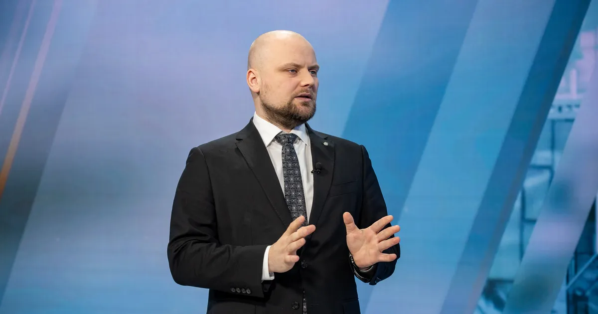 KRISTJAN JÄRVAN ⟩ Taristuminister lükkab vastutuse valimiste taha