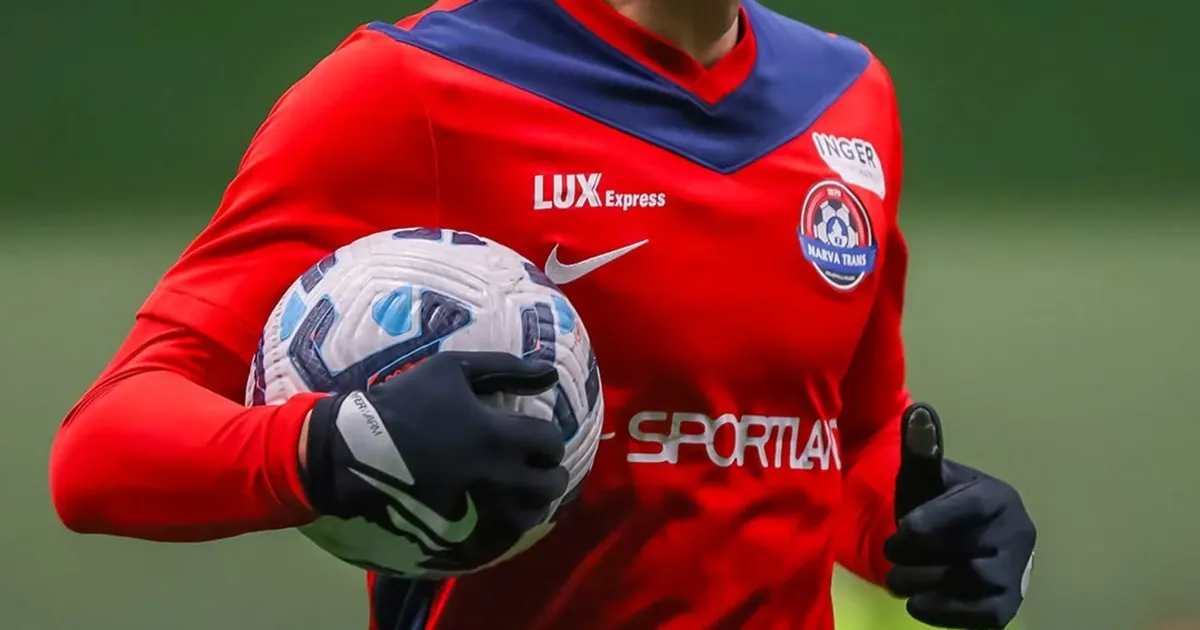 Narva linn lubas kohaliku Transi «ebaturvalisse» jalgpallihalli