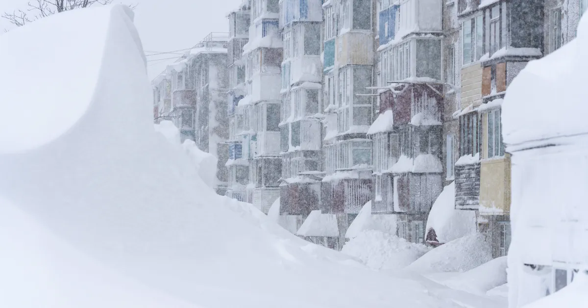 Mitme meetri paksune lumikate seiskas Kamtšatkal elutegevuse