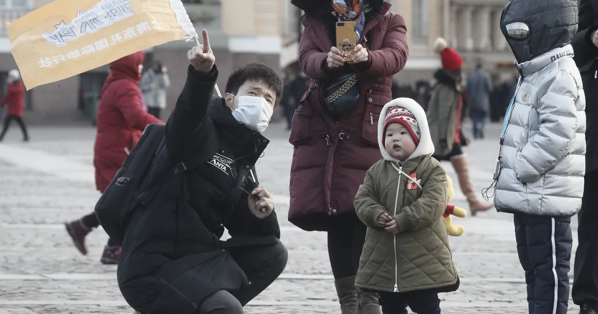 VAIKNE SISSETUNG? ⟩ Viisavabadus paiskas Hiina turistide hordid üle Venemaa laiali