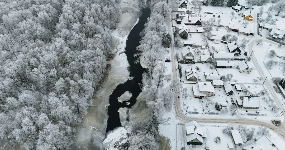 Põltsamaa jõgi pidas käredale pakasele vastu, päästeliit püsib siiski valmisolekus