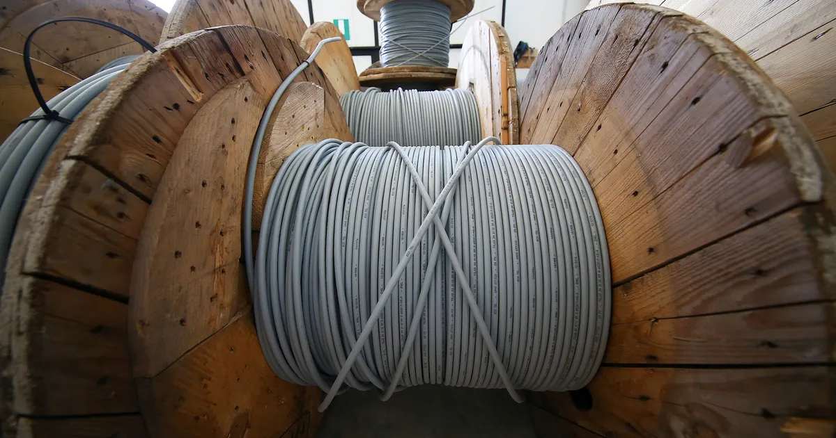 Eestis tegutsev Soome kaablitootja koondab suure osa töötajatest