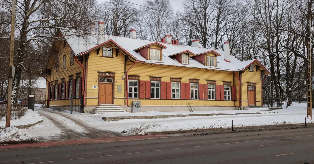 AEGRUUM ⟩ Tallinna kõige visamad vanurid – puitmajad vanalinna servas