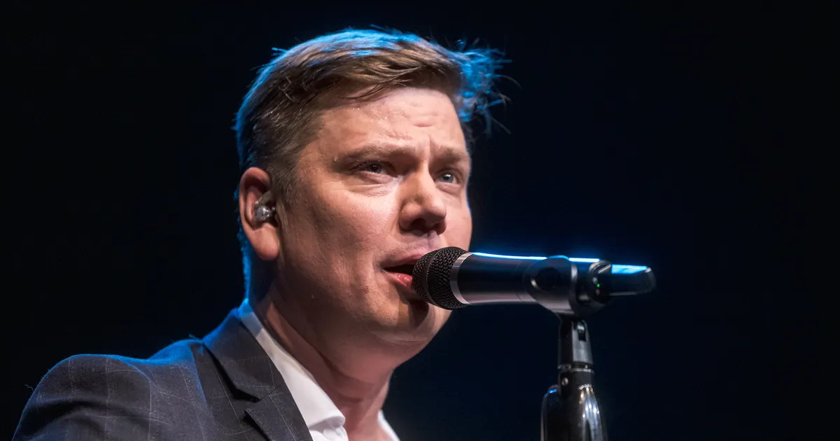 GALERII JA VIDEO ⟩ Südamlikud laulusõnad ja meloodiad: Alen Veziko andis sünnipäeval Kumus täissaalile kontserdi