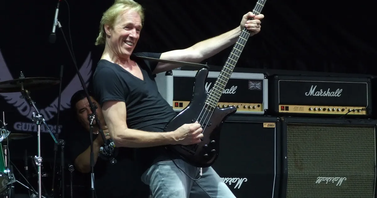 Suri ansambli Scorpions pikaaegne basskitarrist