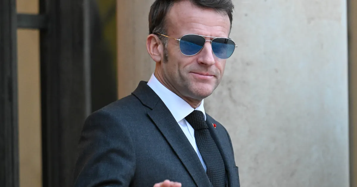 Macron lubab kiirendada alla 15-aastaste sotsiaalmeediakeeldu