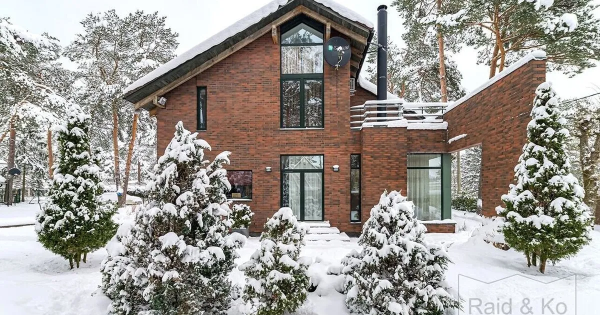 HARULDANE VÕIMALUS ⟩ Nõmmel on müüa kaks maja ühe hinnaga