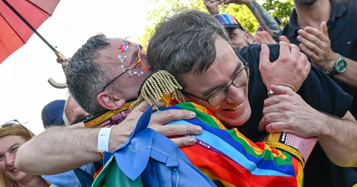 Ungari valitsust trotsides Pride'i paraadi korraldanud Budapesti meerile esitati süüdistus