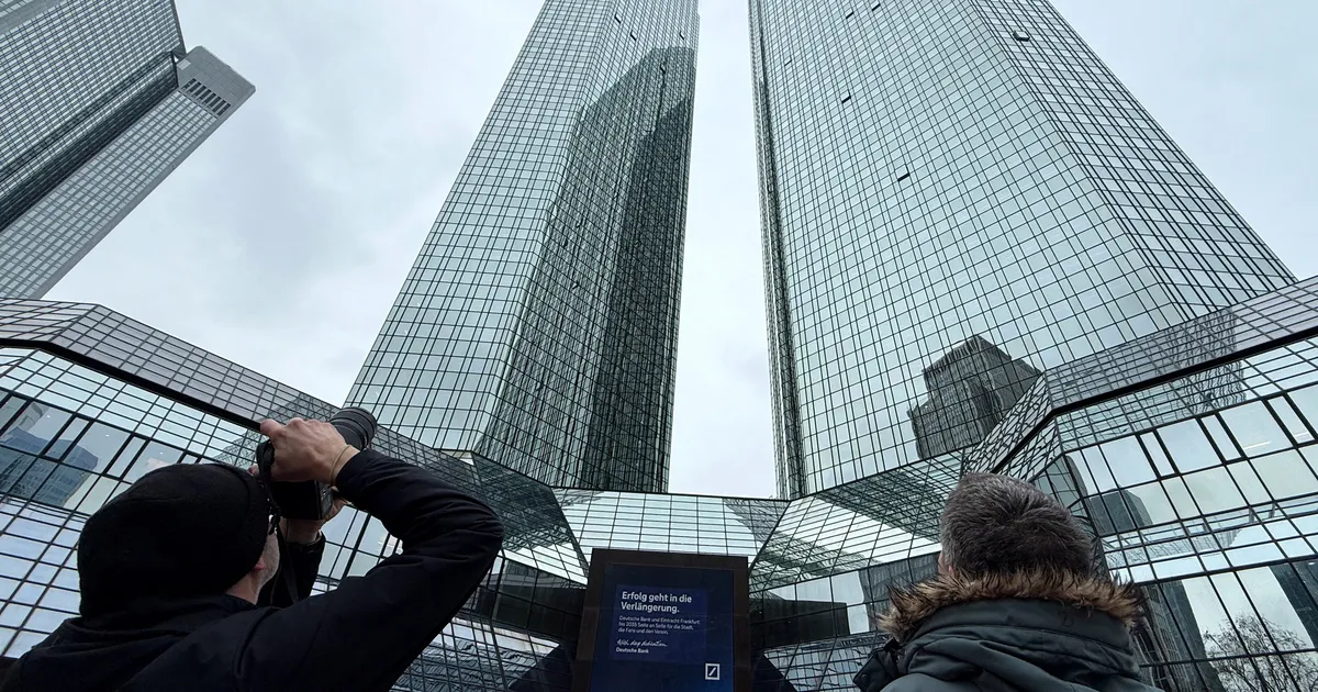 Saksa politsei kahtlustab suurpanka Roman Abramovitšiga seotud rahapesus