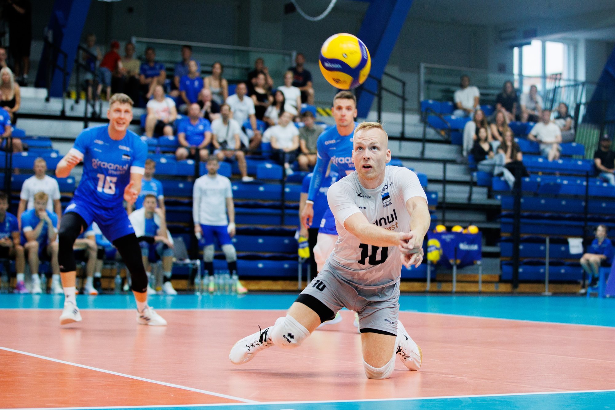 Silver Maar: esimene kuu oli Rumeenias palgaga seotu enam-vähem korras, pärast seda muudkui lubati ja lubati