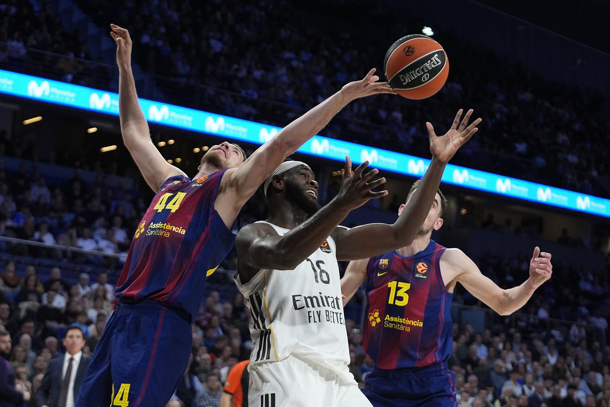 VIDEO | Madridi Real võttis Euroliigas Barcelona üle kindla võidu