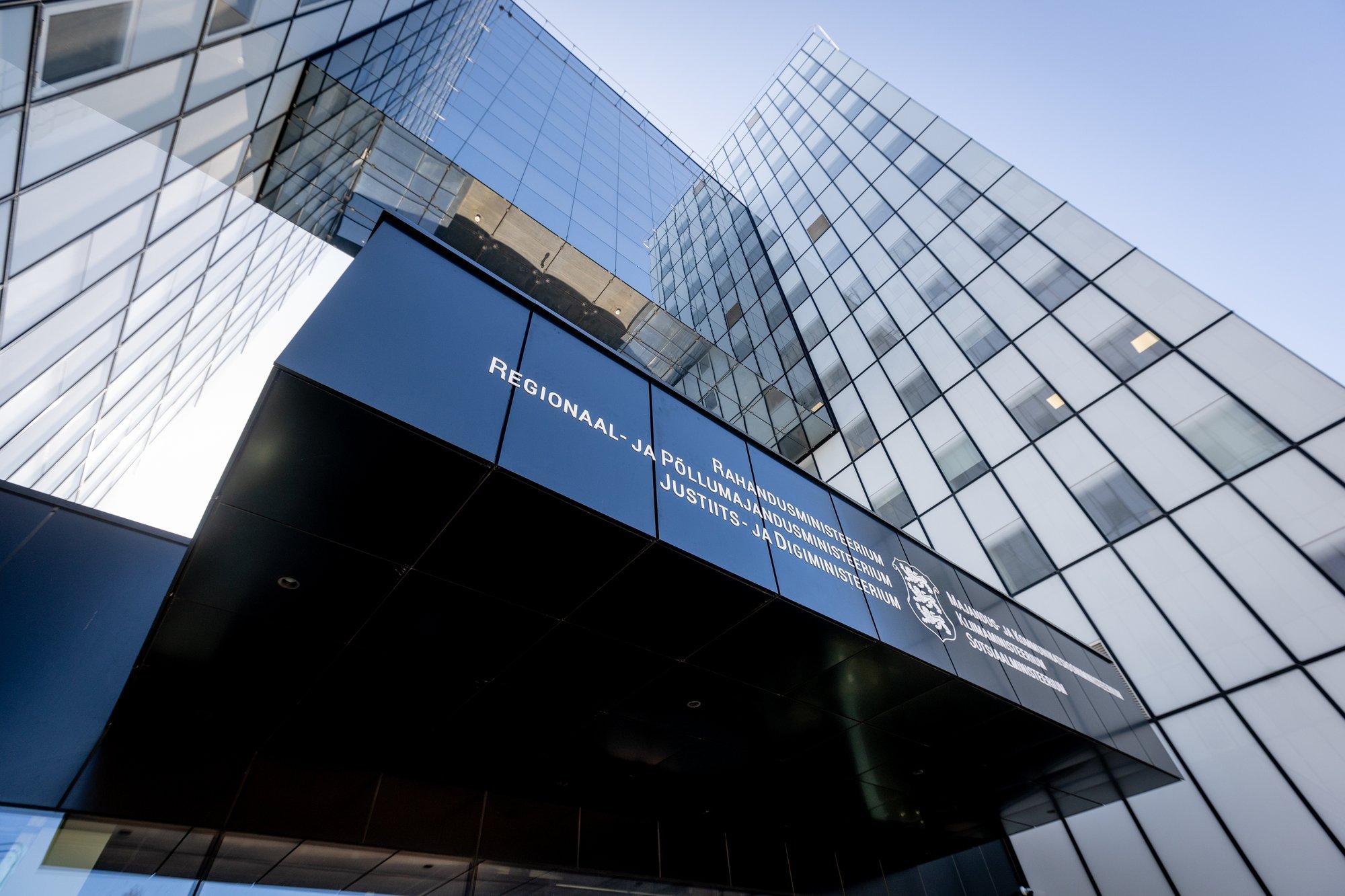 Rahandusministeeriumi plaan: fondivalitsejad saavad õiguse anda kodulaene