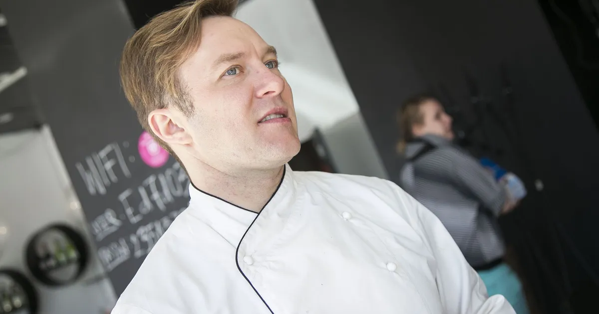 Marokos puhkaval tippkokal Ants Uustalul on korduvalt tulnud tegemist teha kohaliku politseiga: teise trahvi puhul hakkasin kahtlema, et see ei ole enam õige