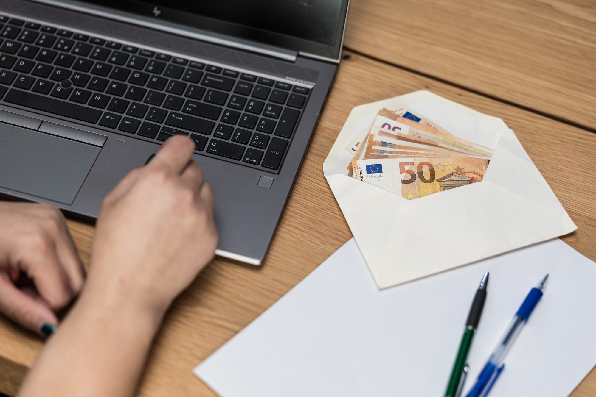 Üle saja tuhande euro valla raha endale kantinud raamatupidajale mõisteti vanglakaristus