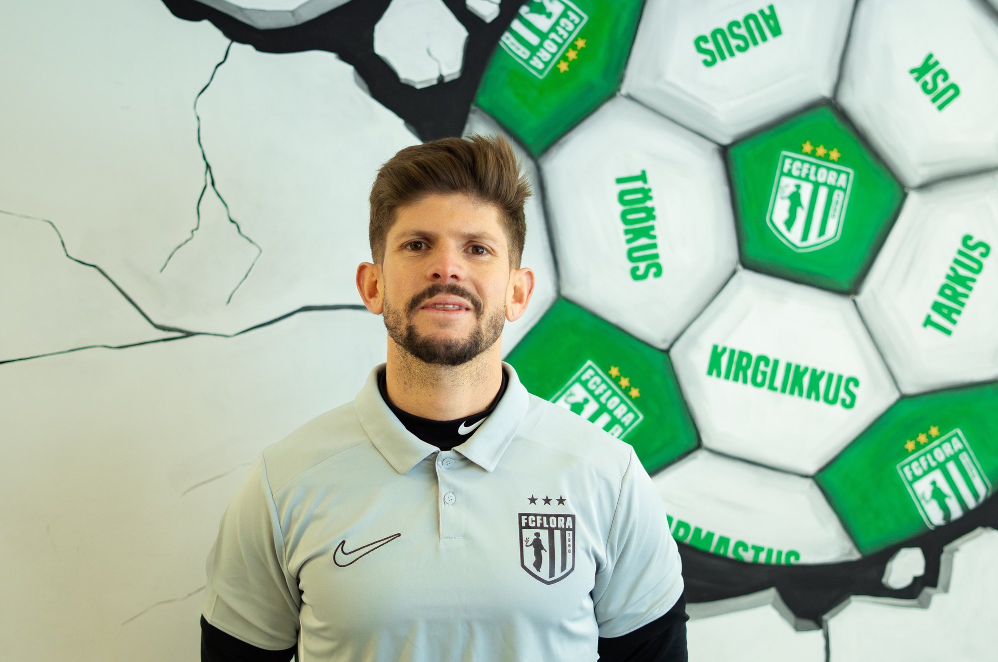 FC Floraga esindusmeeskonnaga liitus portugaallasest abitreener