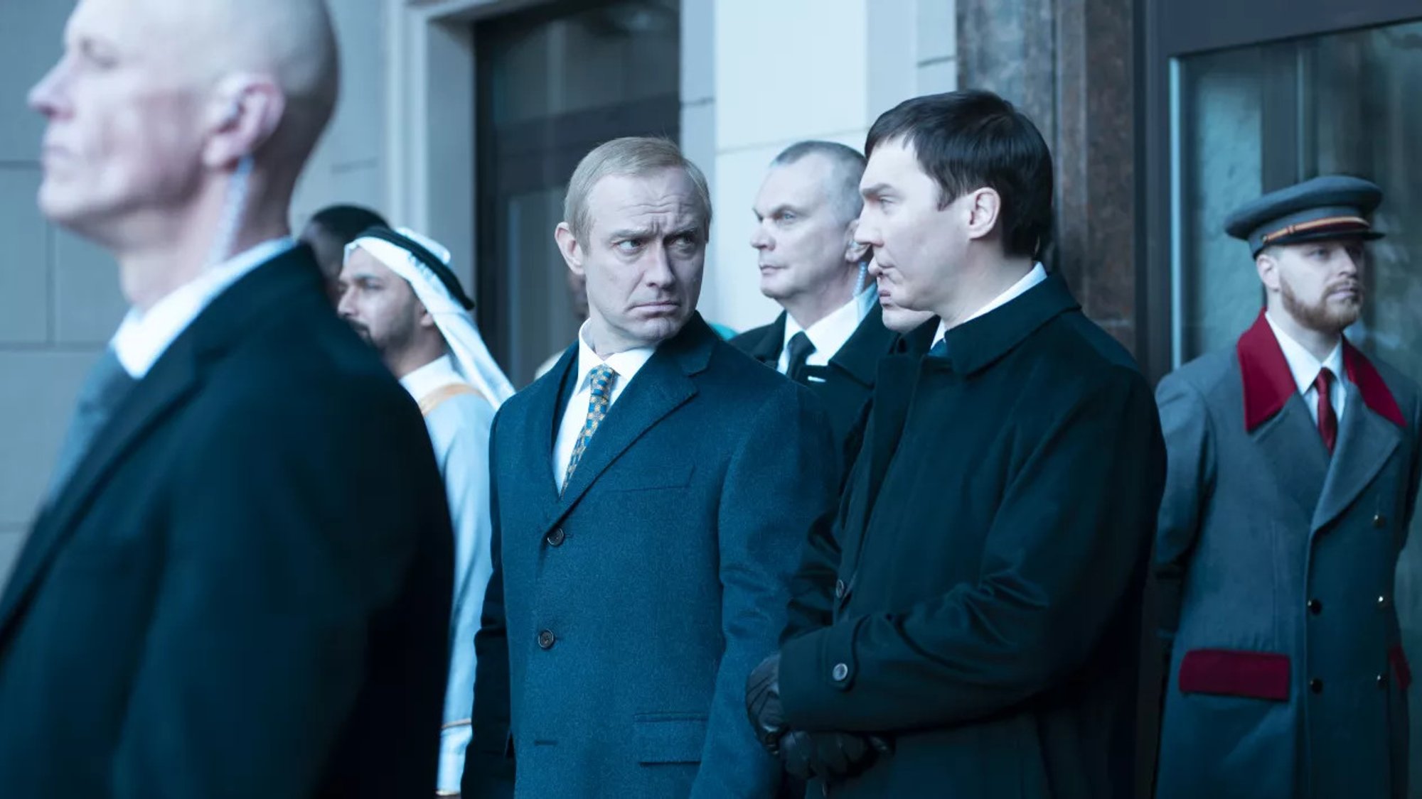 ARVUSTUS | Mittemüstiline Venemaa. „Kremli võlur“ selgitab Putini tõusu tagamaid