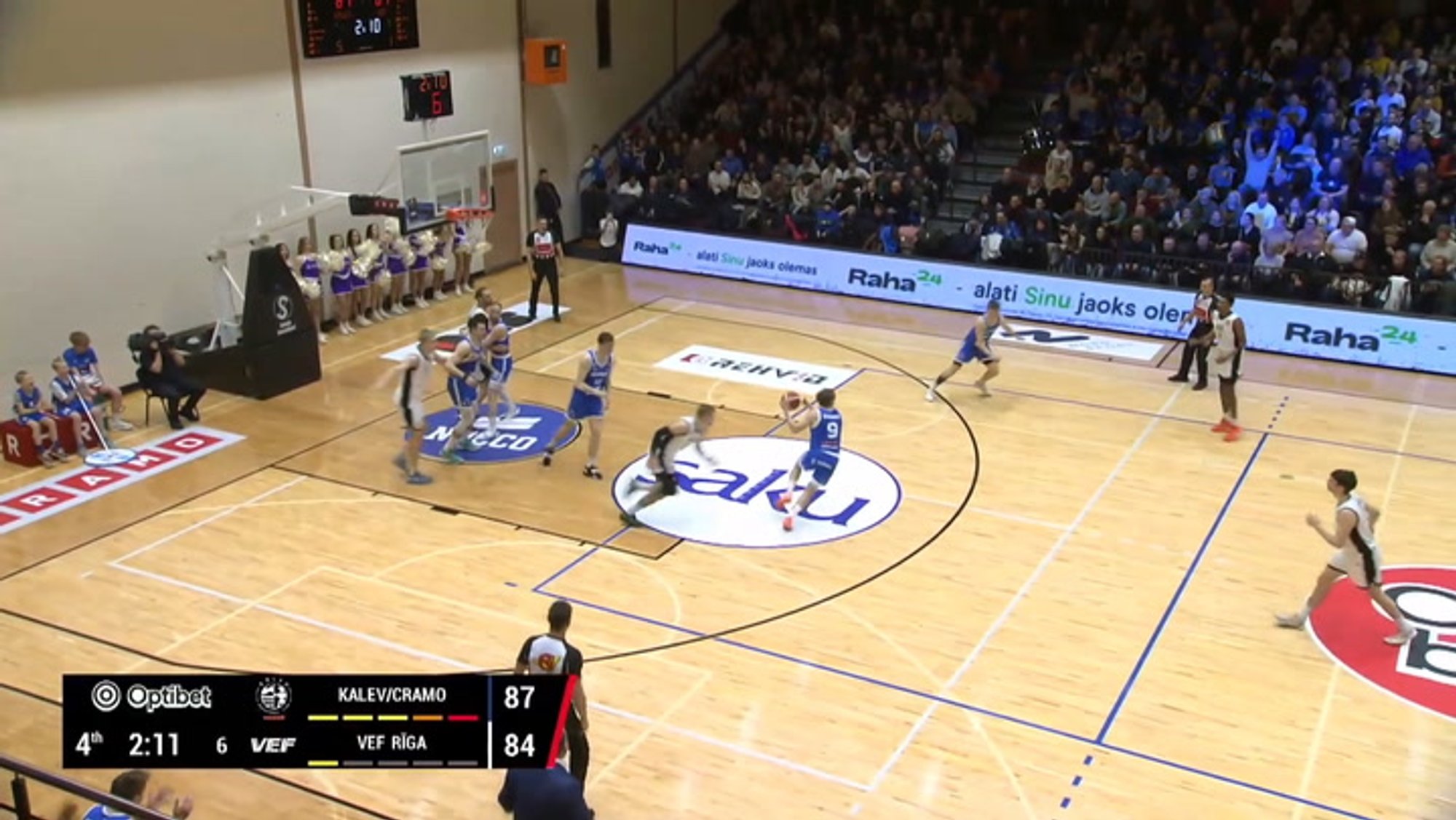 MÄNGU HETK | Riia VEF-i liidrile ei mahtunud Gregor Kuuba kulp pähe ning saadeti saalist minema