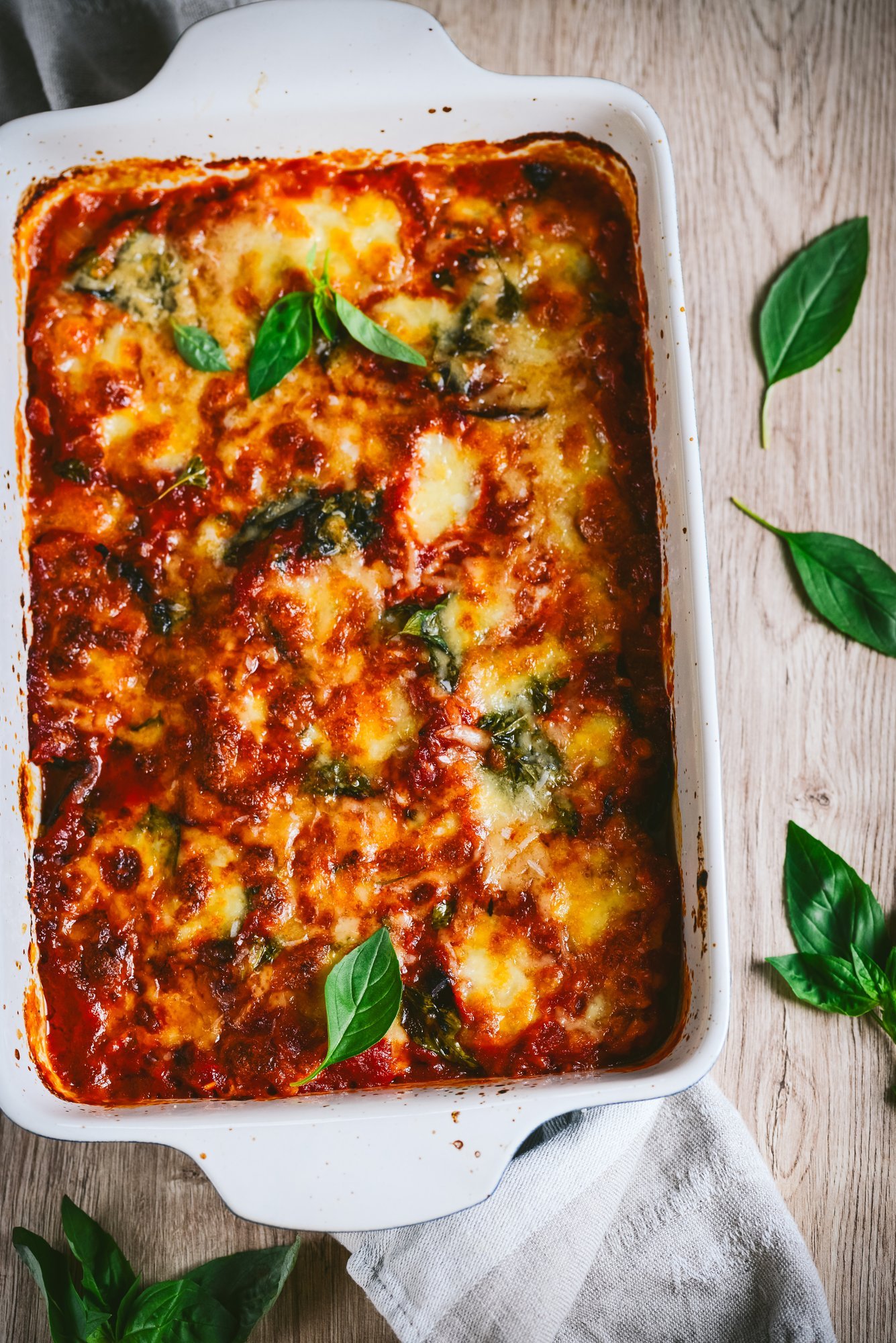 RETSEPTID | Kaks kerget talvetoitu: hõrk kana-riisipada ja vormiroog itaallaste kuulsa melanzane alla parmigiana ainetel