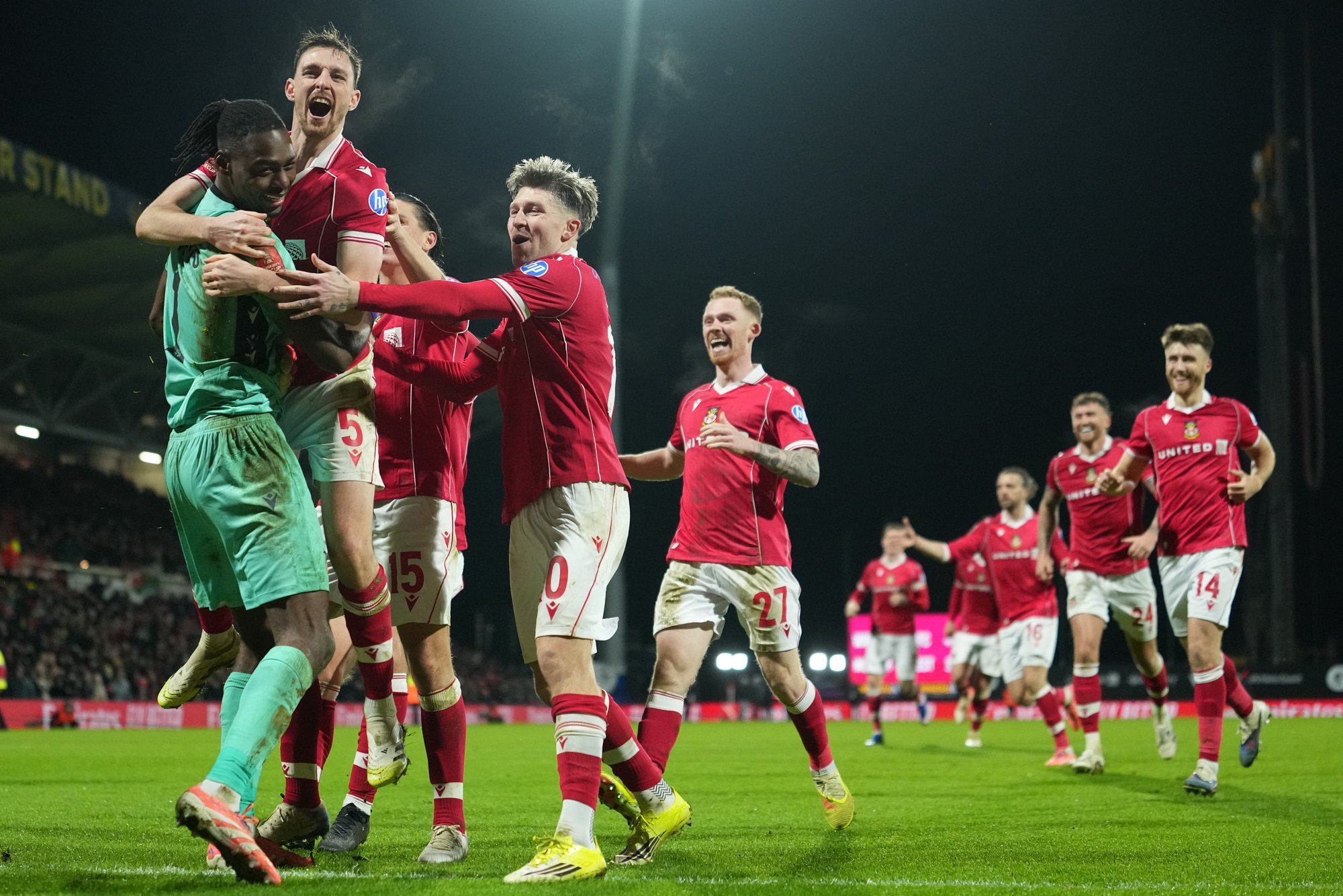 Muinasjutulise lähiajalooga Wrexham võttis FA Cupil penaltiseerias maha Nottingham Foresti