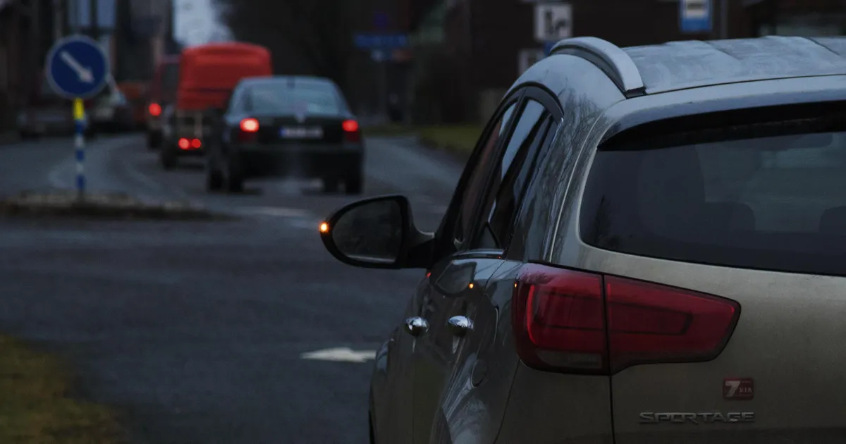 Uued ELi nõuded autodele: peagi peavad päevasõidutuledega koos põlema ka tagatuled