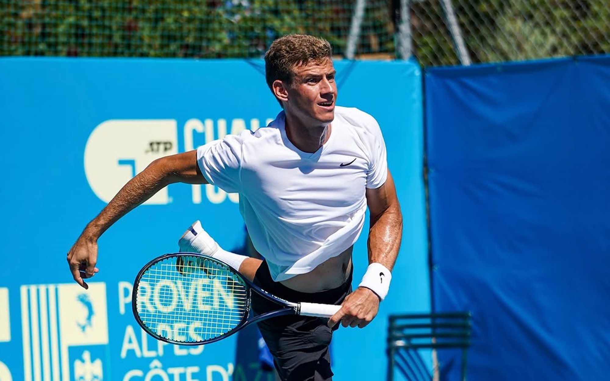 Daniil Glinka kaotas Challengeri poolfinaalis kolmesetilise lahingu