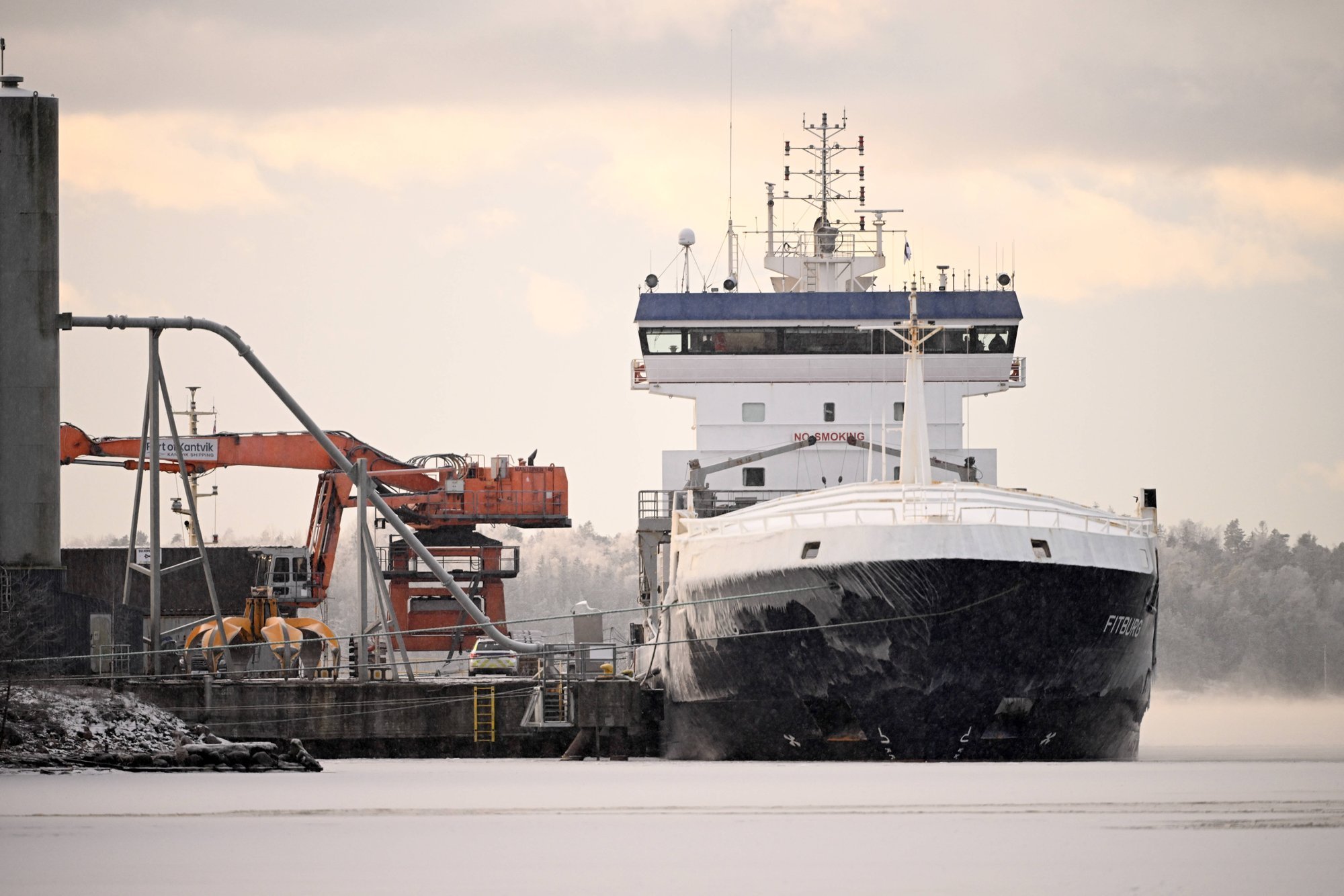 Algavad kahjustatud meresidekaablite parandustööd, mis võivad kesta nädalaid