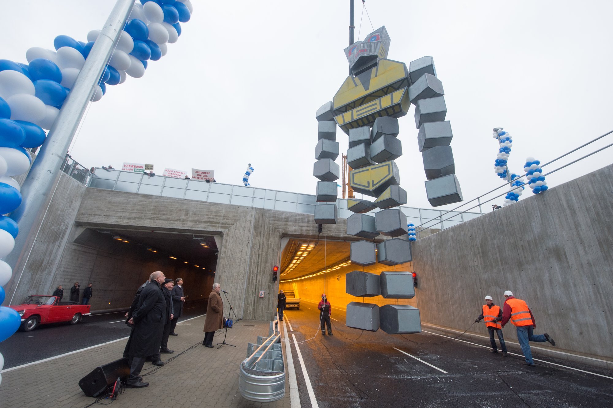 KRANAAT | Tallinn ehitab koristatud lumest Ülemiste vanakese